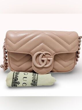 Gucci GG Marmont Super Mini Monochrome Matelassé Leather Shoulder Bag